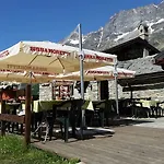 Otel Cretaz