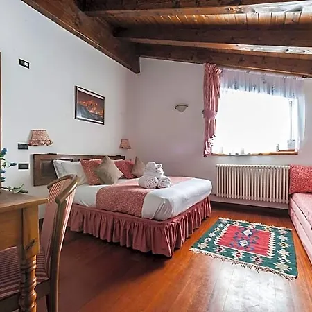 Cretaz Hotel 3*