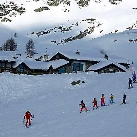 Cretaz Hotel 3*